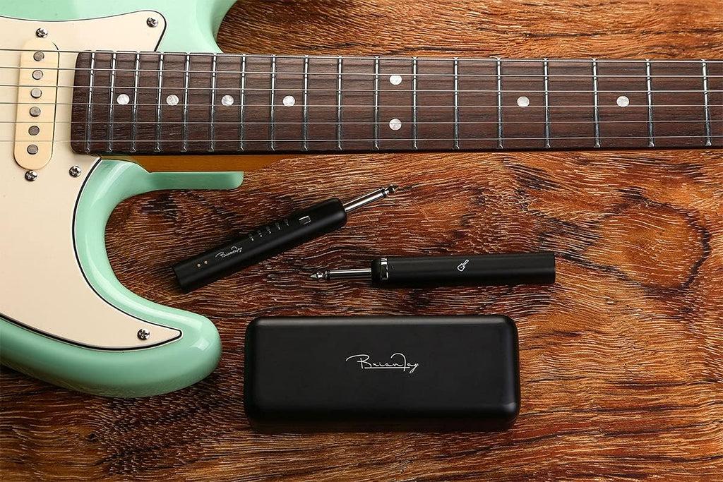 Rechargeable UHF Band Wireless System for Guitar and Bass P258008
