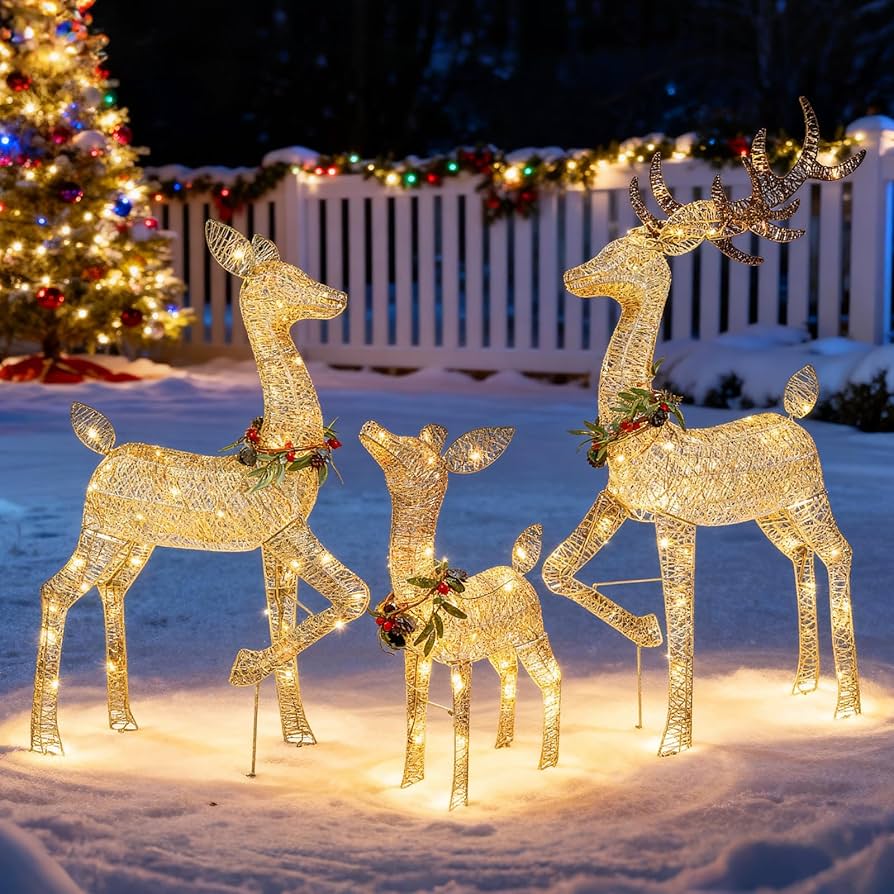 7.5ft Pre-Lit Artificial Christmas Tree with 1000 Clear Incandescent Lights D78056