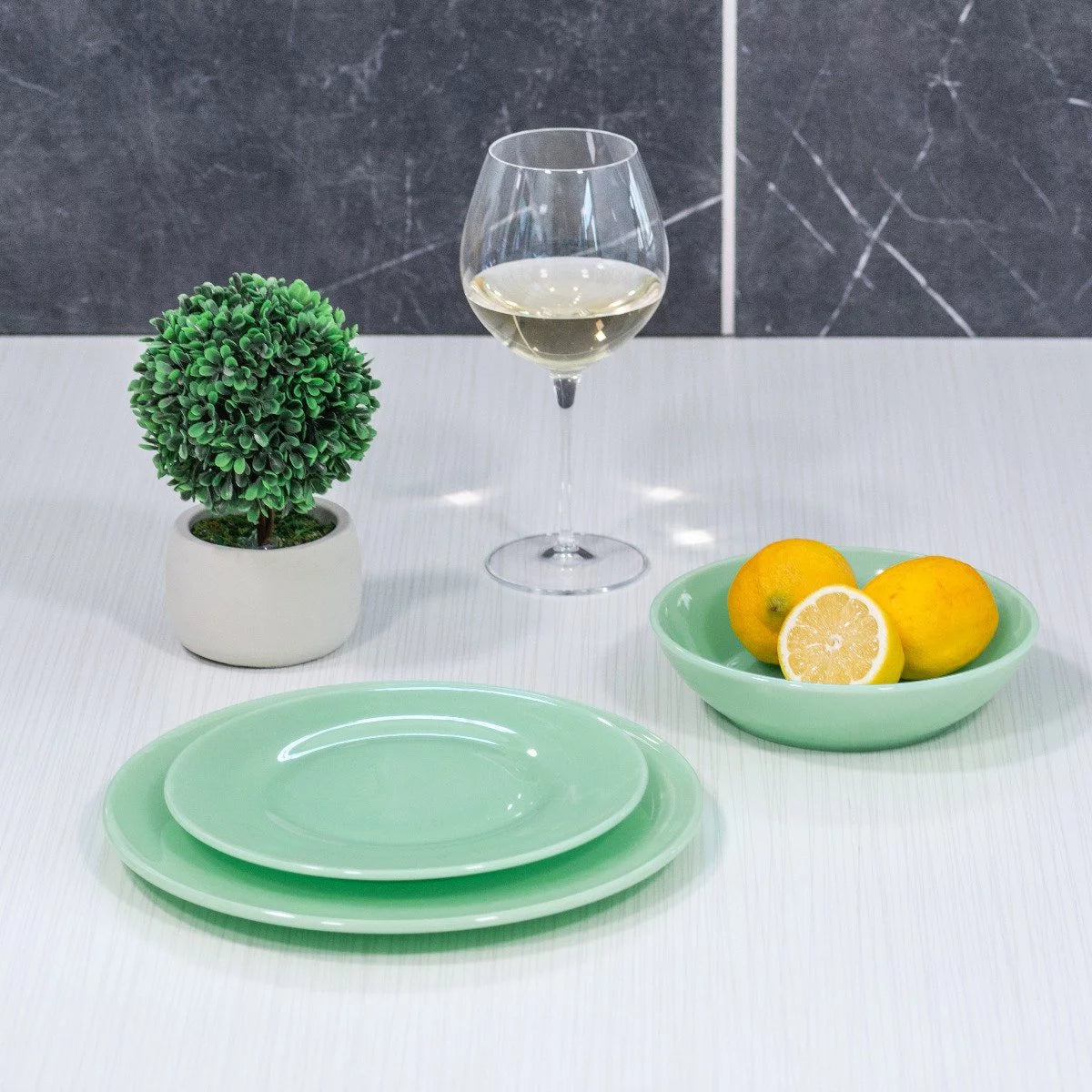 Green Jadeite Opaque Glass Dinner Plate 10" B1799