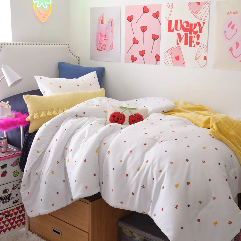 White & Rainbow Fruits Full/Queen Comforter and Sham Set C3833
