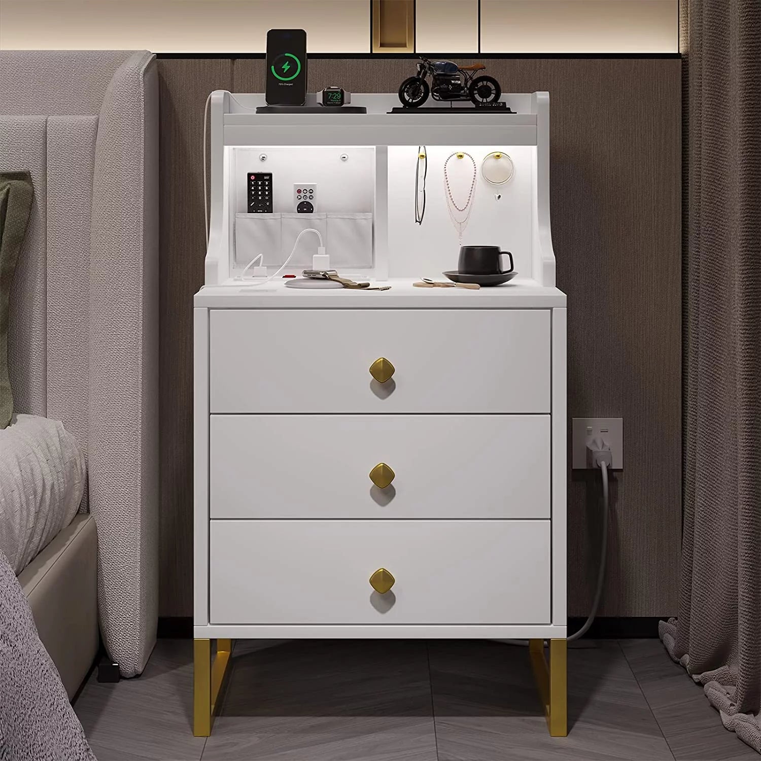 White 3 Drawer Nightstand with Charging Station O473