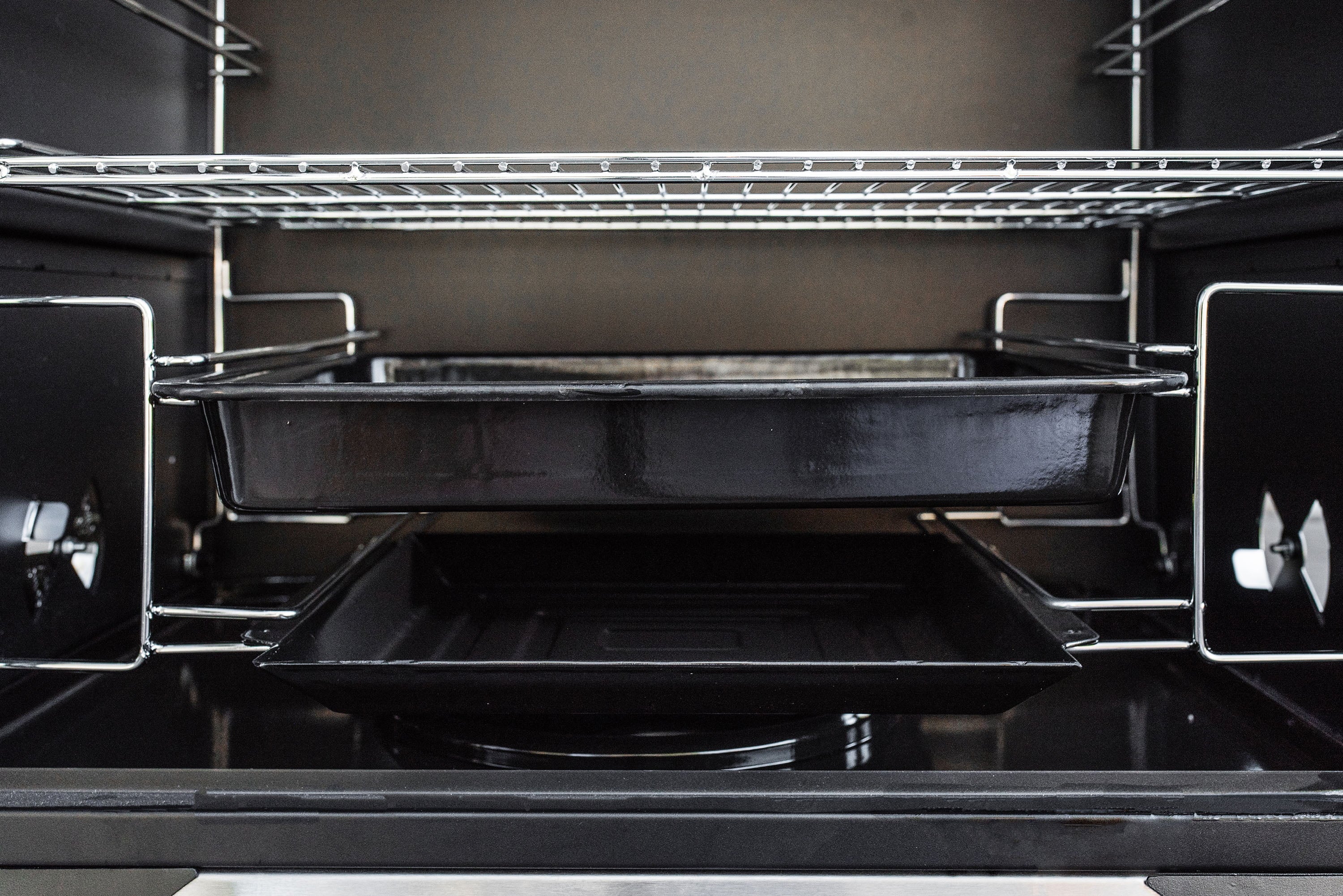 24 Inch Smoker with Legs S91801