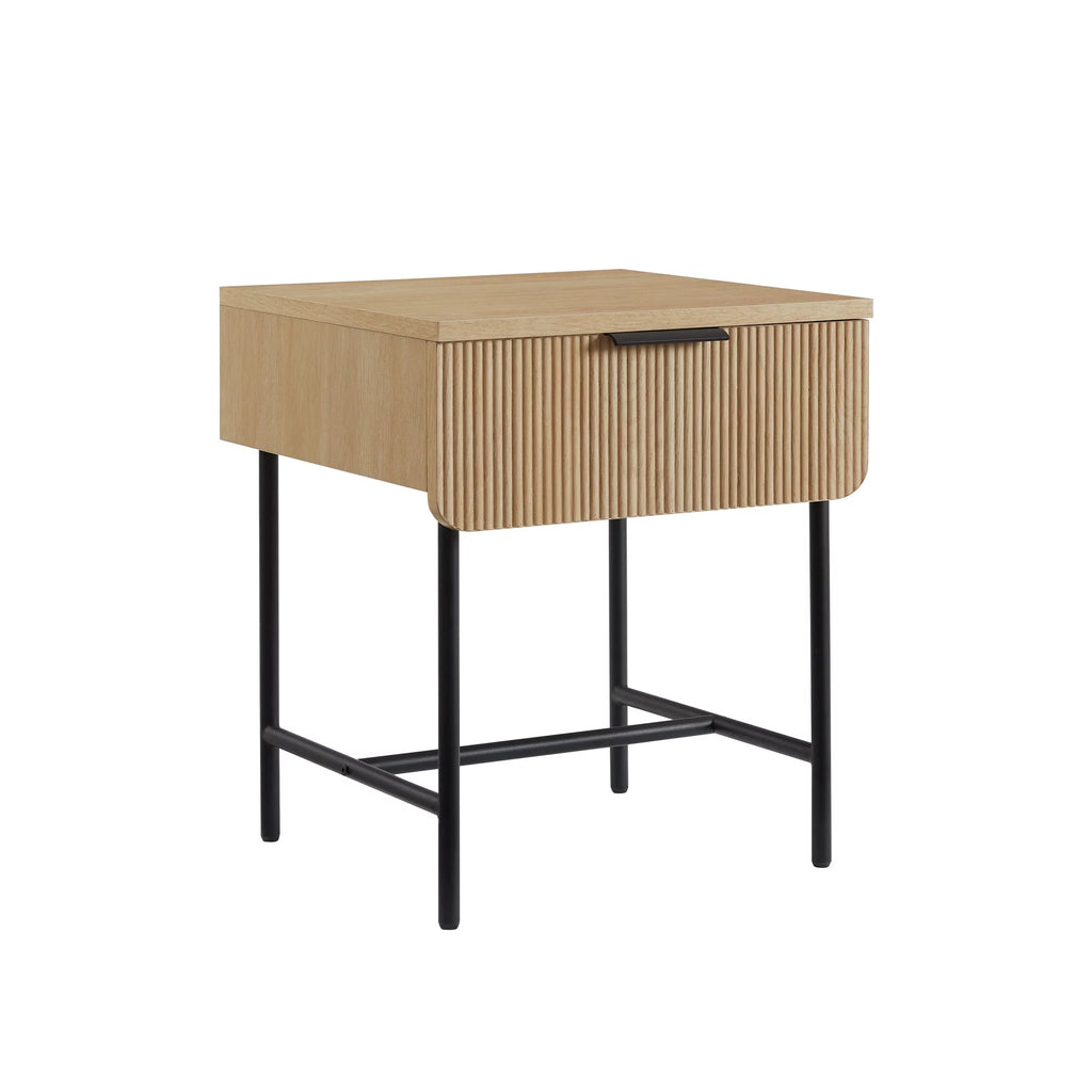 18.5" Reeded 1-Drawer Side Table J111