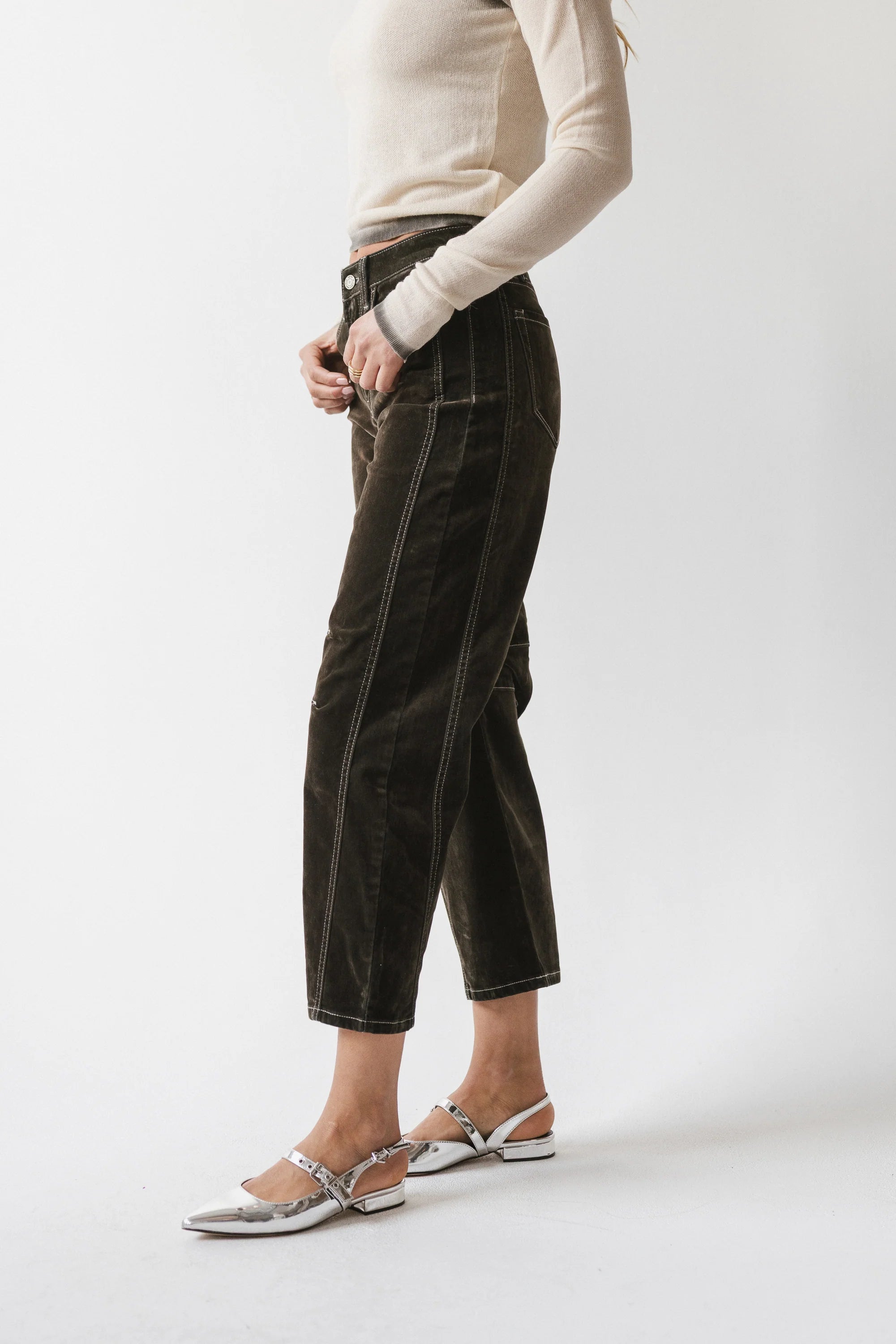 Velvet Barrel Jeans D2785