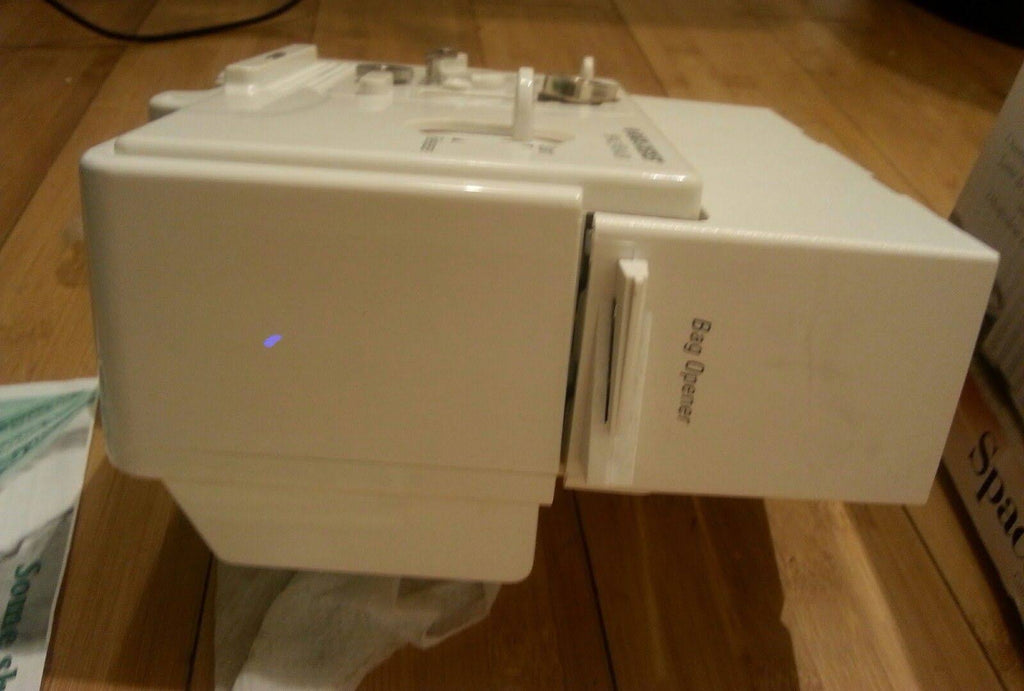 Under Cabinet Electric Can Opener S688871