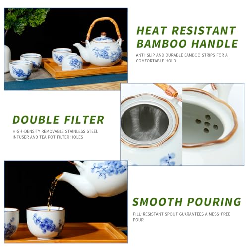 Blue and White Porcelain Tea Set with Teapot and Tea Cup Set for 4 V629145