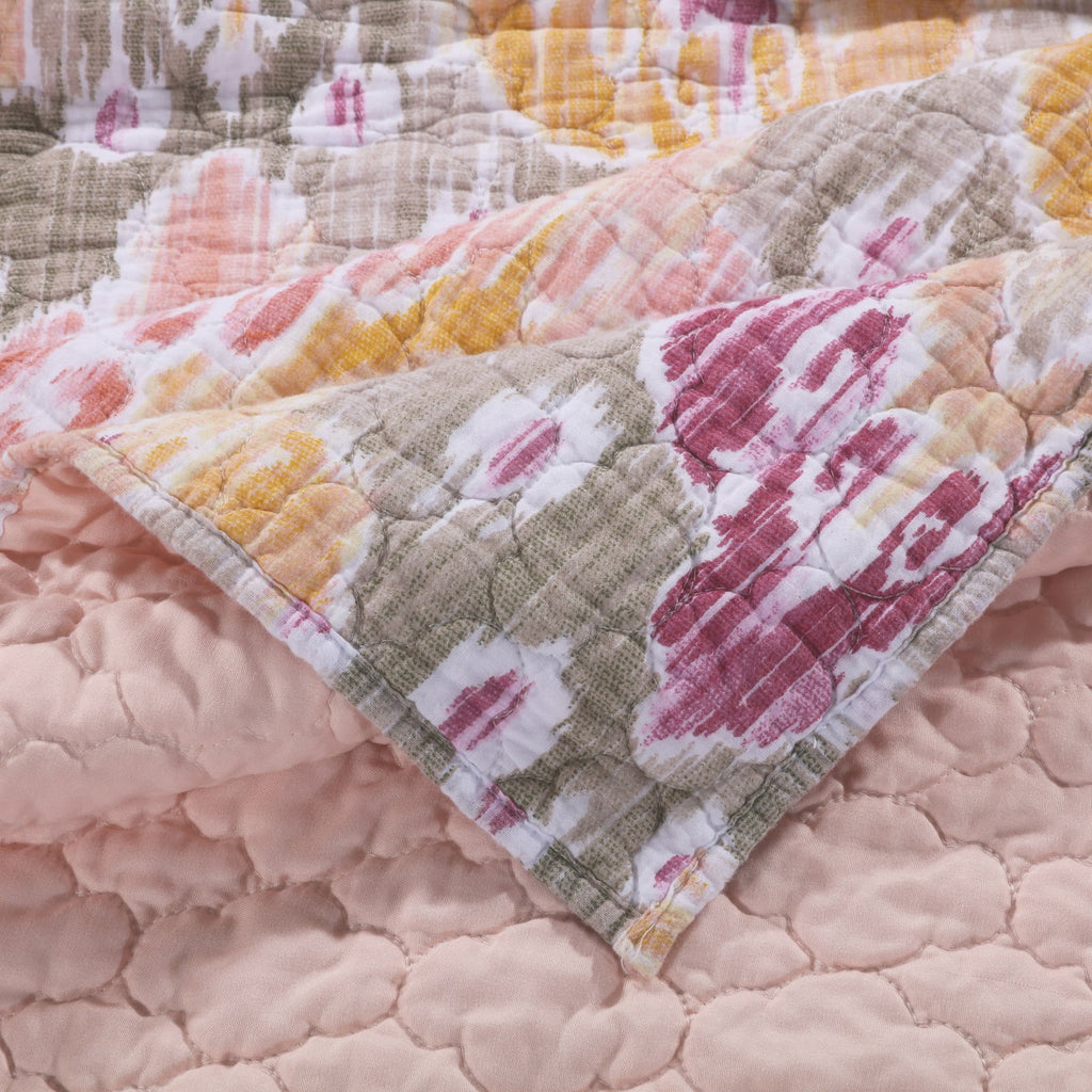 Quilted Throw Blanket O834