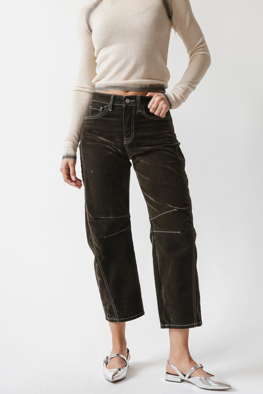 Velvet Barrel Jeans D2785