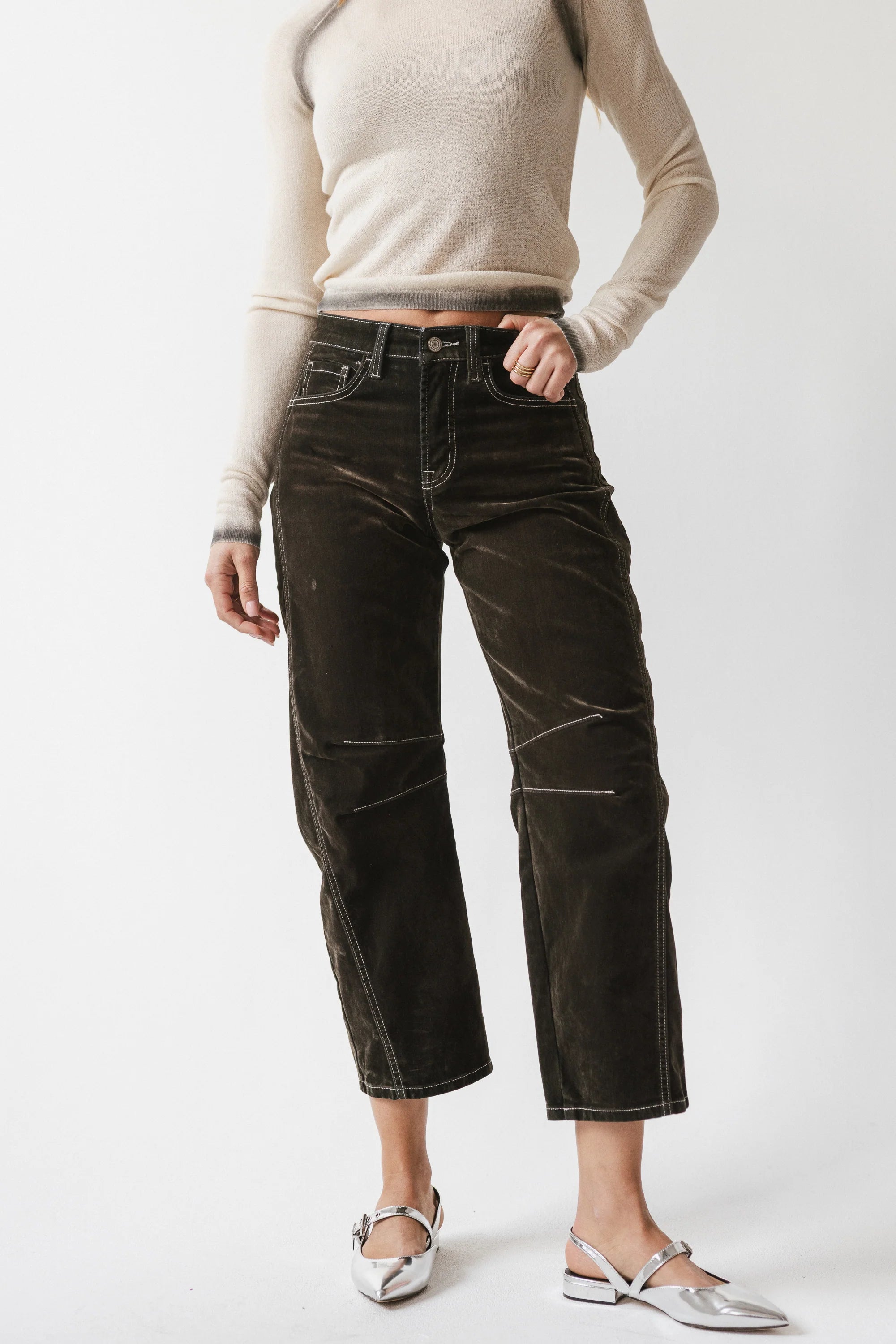 Velvet Barrel Jeans D2785